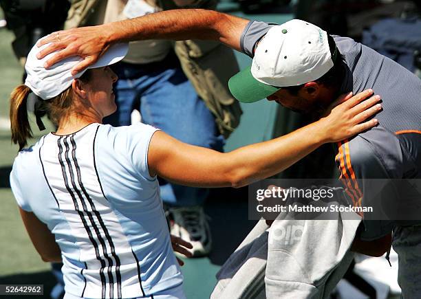 21点のテニスコーチ カルロス ロドリゲスのストックフォト Getty Images 21点のテニスコーチ カルロス ロドリゲスのストックフォト Getty Images