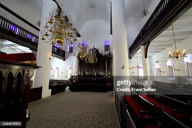 mikvé israel-emanuel synagogue, curacao - curaçao stock pictures, royalty-free photos & images