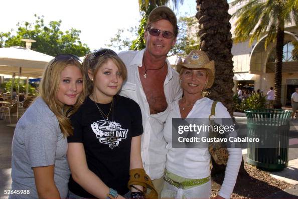 David Hasslehoff And Family On Lincoln Road David Hasslehoff And Family On Lincoln Road