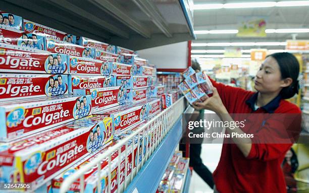 Colgate Shop 9,808 Colgate Photos & High Res Pictures - Getty Images