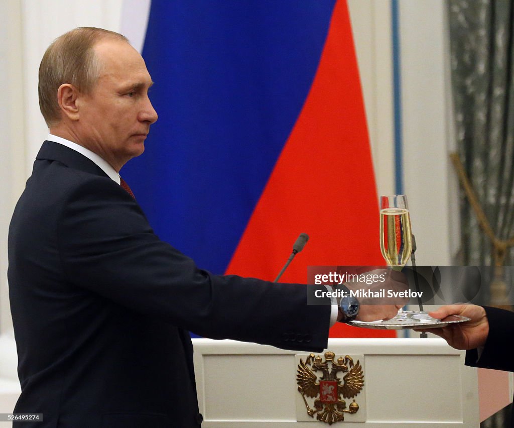 Putin Presents The Hero of Labour Award