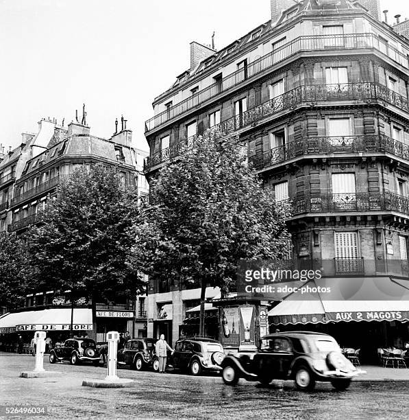 The Boulevard-Saint-Germain in Paris . In 1950.