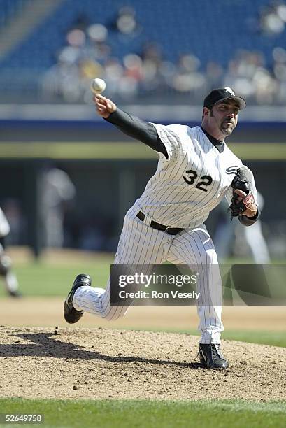 Dustin Hermanson of the Chicago White Sox pitches in the 8th innning during the game against the Cleveland Indians at U.S. Cellular Field on April 7,...