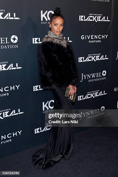 Selita Ebanks attends the "Keep A Child Alive's 11th Annual Black Ball" at the Hammerstein Ballroom in New York City. �� LAN