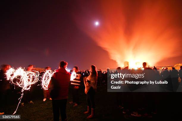 bonfire night, uk - gillingham kent - fotografias e filmes do acervo