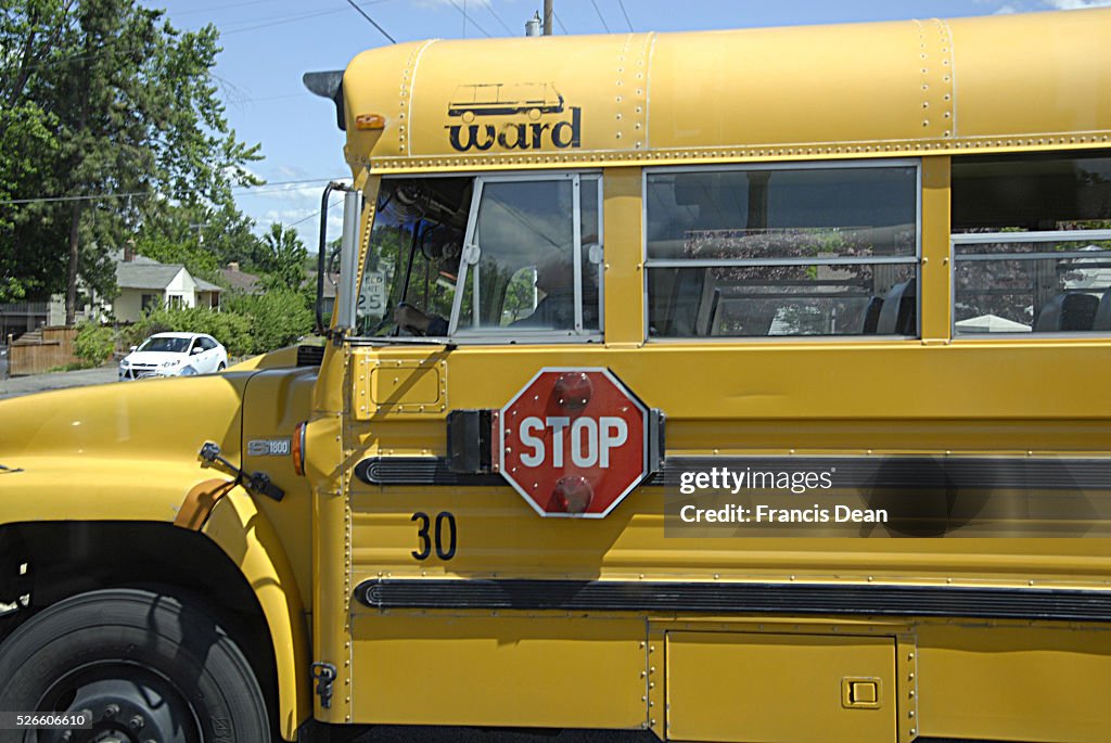 Yellow school bus