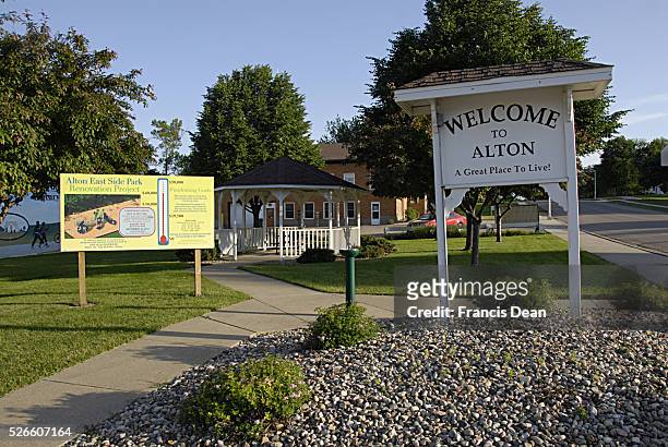 Welcome to Alton small rulere american town a great place to live a usa post office city hall and memorial civial war venterans and veterans and...
