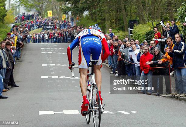 French Frederic Besy rides during the 69th Fleche Wallonne cycling race between Charleroi and Huy, 20 April 2005. Italian Danilo Di Luca won ahead of...