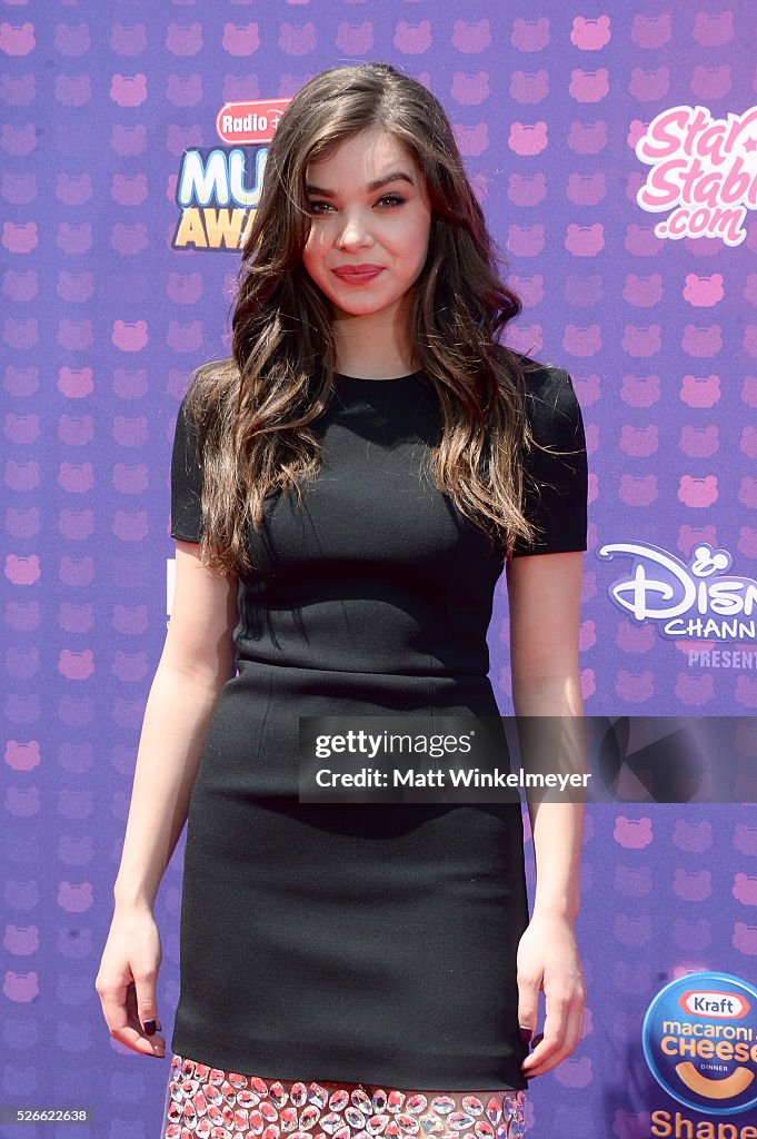 Getty Rudia Actress/singer Hailee Steinfeld attends the 2016 Radio Disney Music ...