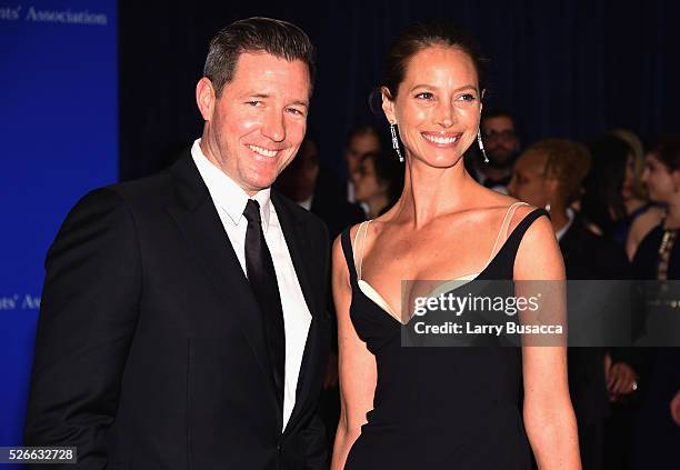 Actor Edward Burns and model Christy Turlington attend the 102nd White House Correspondents' Association Dinner on April 30, 2016 in Washington, DC.