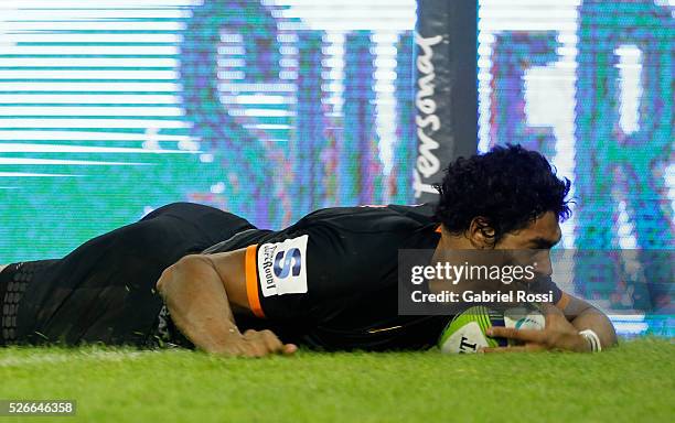 Manuel Montero of Jaguares scores a try during a match between Jaguares and Kings as part of Super Rugby 2016 6 at Jose Amalfitani Stadium on April...