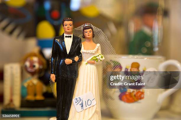 wedding cake topper - vintage wedding stock pictures, royalty-free photos & images