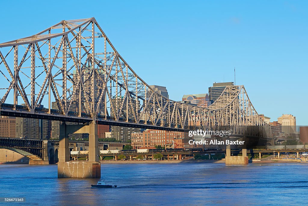 Downtown St Louis and Martin Luther King bridge