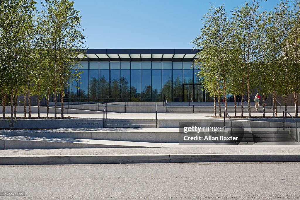 New facade of St Louis Art Museum