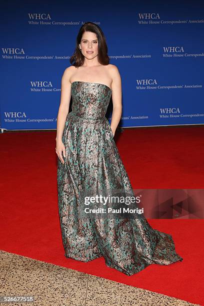 Actess Neve Campbell attends the 102nd White House Correspondents' Association Dinner on April 30, 2016 in Washington, DC.