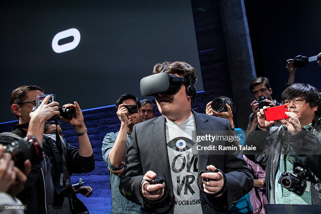 USA - Technology - Oculus VR introduces the Oculus Rift