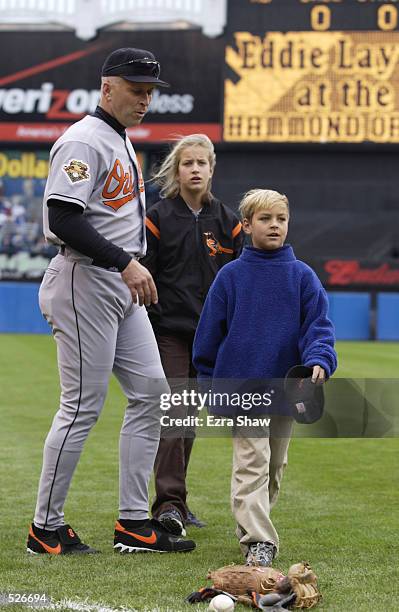 Cal Ripken Ryan Ripken 55 Rachel Ripken Stock Photos, High-Res Pictures, and Images - Getty Images