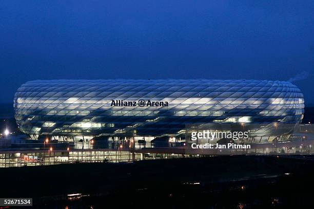 An illumination test is run on the Allianz Arena on April 20, 2005 in Munich. The Allianz Arena will be the future home stadium of soccer clubs FC...