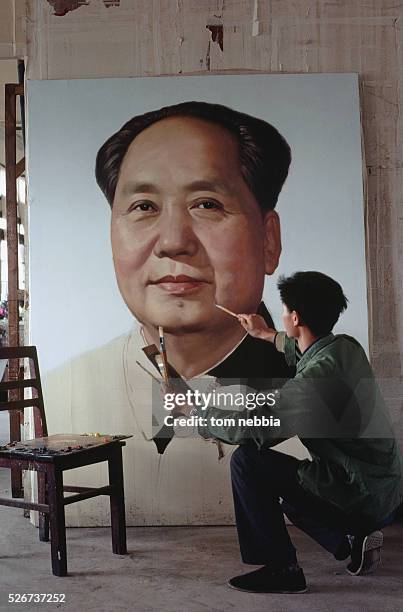 China Mao Painting Photos And Premium High Res Pictures Getty Images china-mao-painting-photos-and-premium-high-res-pictures-getty-images