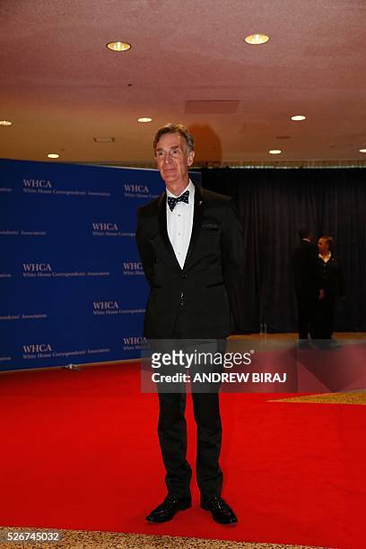 Bill Nye arrives for the 102nd White House Correspondents' Association Dinner in Washington, DC, on April 30, 2016. / AFP / Andrew Biraj