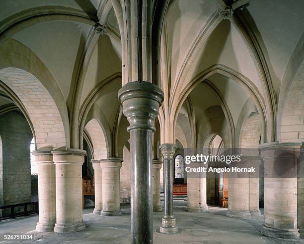 The eastern crypt of Canterbury Cathedral was built in the 1170s by William the Englishman in order to support the weight of the new Trinity Chapel...