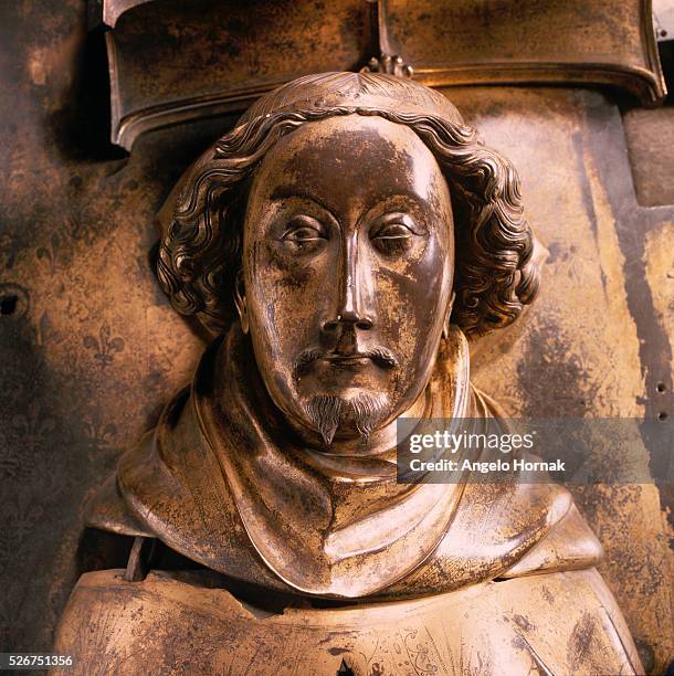 Gilt-bronze tomb effigy of King Richard II in Westminster Abbey. The effigy was made after his queen, Queen Anne of Bohemia, died in 1395 by Nicholas...