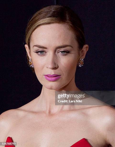 Emily Blunt attends the "Edge of Tomorrow" New York Premiere at the AMC Lincoln Square in New York City. �� LAN