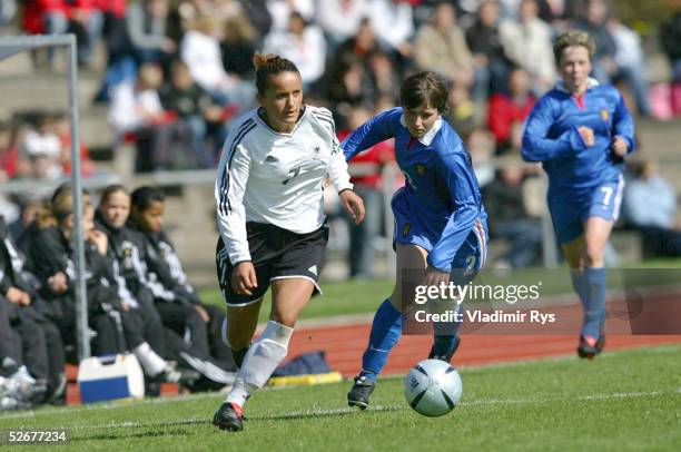 Laenderspiel 2005, Troisdorf, 07.04.05; Deutschland - Russland ; Fatmire BAJRAMAJ/GER, Nadezhda KHARCHENKO/RUS