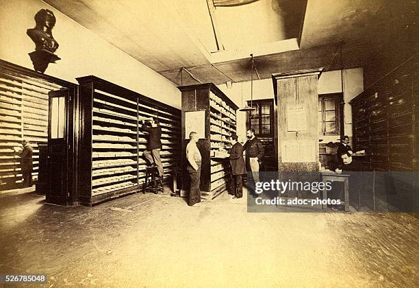 Bertillon System.drawing Bertillon System Photos and Premium High Res Pictures - Getty Images