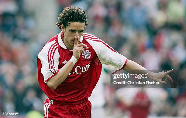 Bundesliga 04/05, Hannover, 16.04.05; Hannover 96 - FC Bayern Muenchen; Owen HARGREAVES/Bayern ueber das 1:0