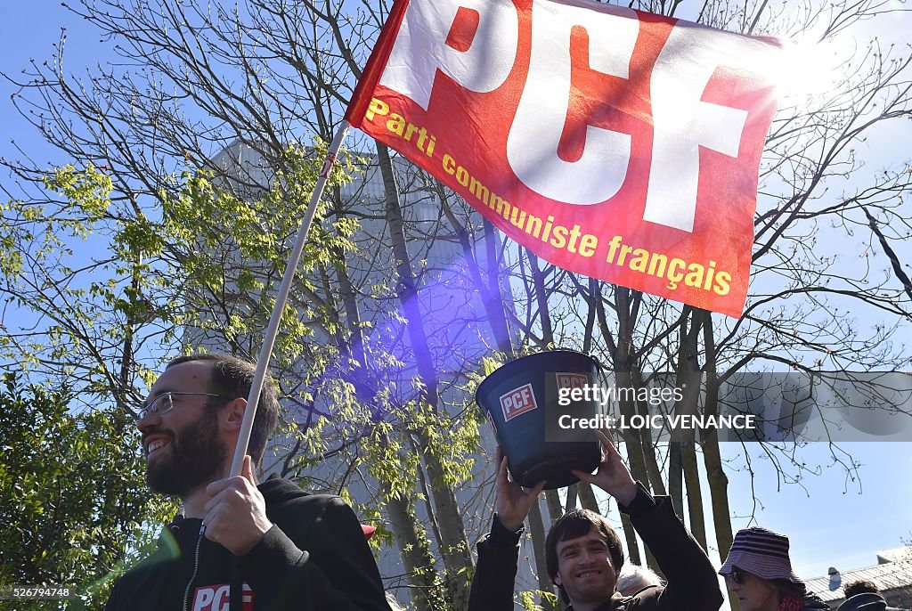 FRANCE-LABOUR-DEMO-MAY1