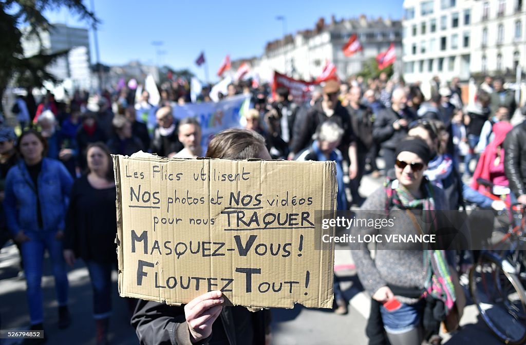 FRANCE-LABOUR-DEMO-MAY1