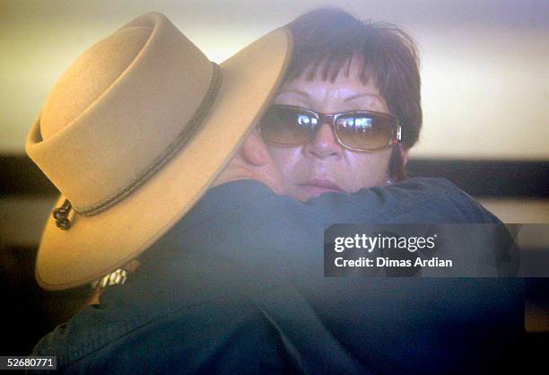 68 Lb And Her Husband Stock Photos, High-Res Pictures, and Images ...