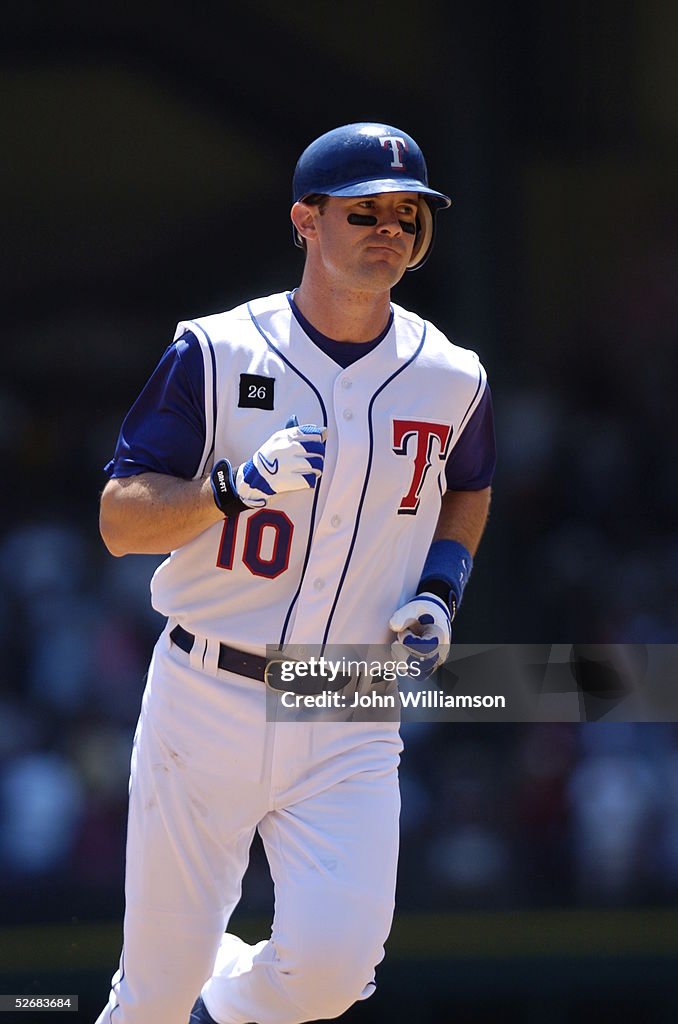 Toronto Blue Jays v Texas Rangers