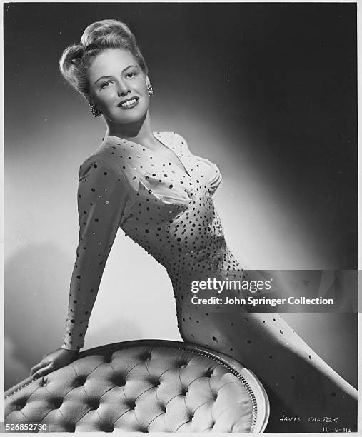 83 photos et images haute résolution de Janis Carter - Getty Images