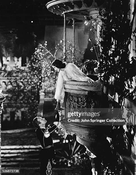 Leslie Howard as Romeo and Norma Shearer as Juliet in the 1936 film version of Shakespeare's Romeo and Juliet.