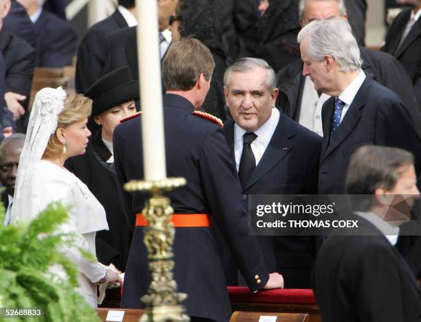 Vatican: Luxembourg's Grand Duchess Maria Teresa , Grand Duke Henri , French Prime Minister Jean-Pierre Raffarin and his wife Anne-Marie and French...