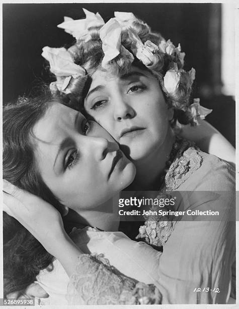 Joan Peers as April Darling and Helen Morgan as Kitty Darling in the 1929 film Applause.
