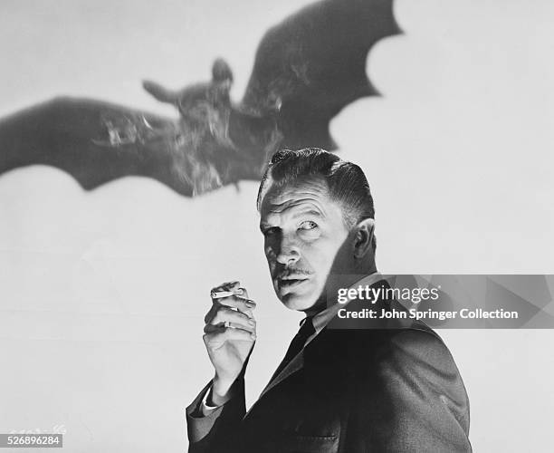 Vincent Price as Dr. Malcolm Wells in the 1959 version of the film The Bat.