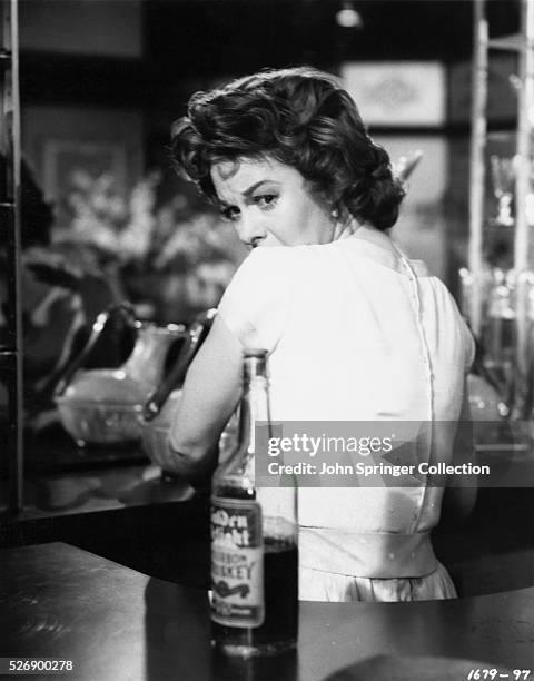 Susan Hayward as Lillian Roth in the 1955 film I'll Cry Tomorrow.