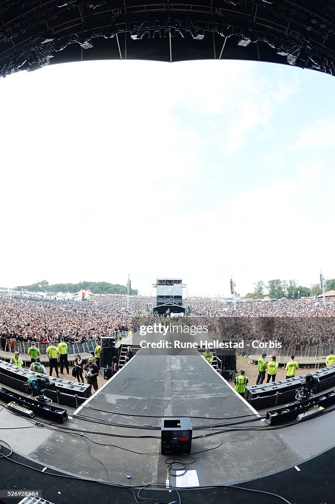 Download 2018 Crowd at the