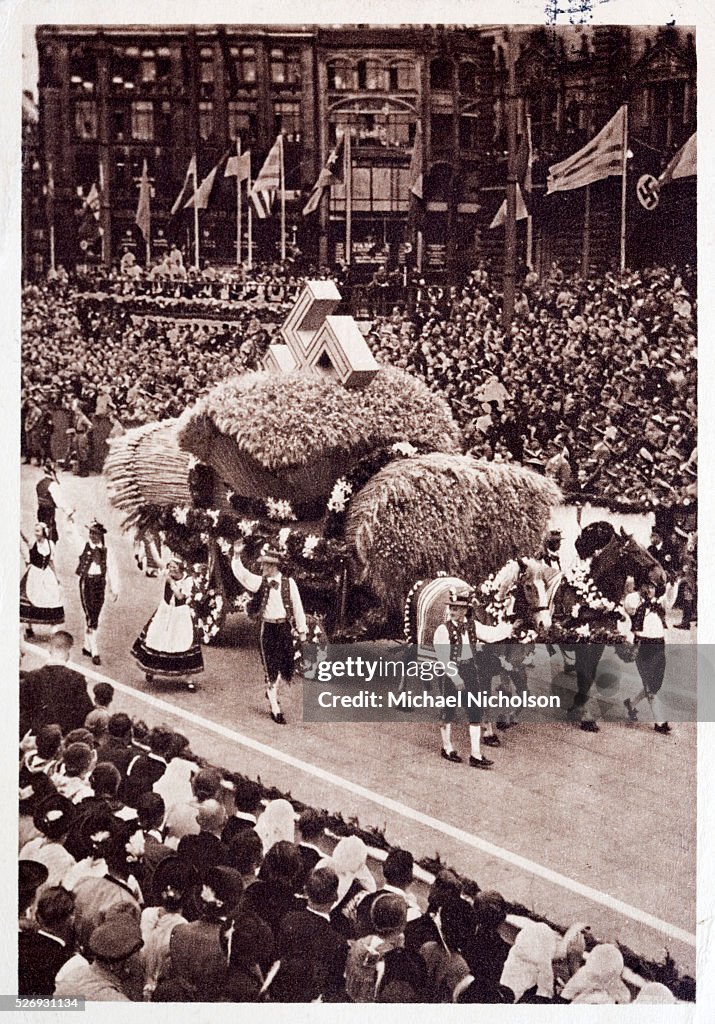 Nazi procession at the 1939 national conference of the Kraft durch Freude