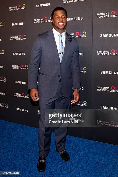 Quinton Coples attends the "Samsung Hope for Children Gala" at the Hammerstein Ballroom in New York City. �� LAN