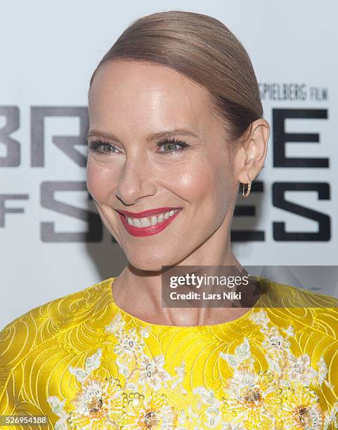 Amy Ryan attends the "Bridge of Spies" world premiere at Alice Tully Hall in New York City. ���� LAN