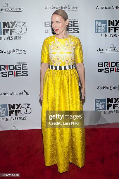 Amy Ryan attends the "Bridge of Spies" world premiere at Alice Tully Hall in New York City. �� LAN