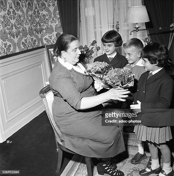 Germaine Coty at the Christmas party at the Elysee Palace in Paris . In December 1954.