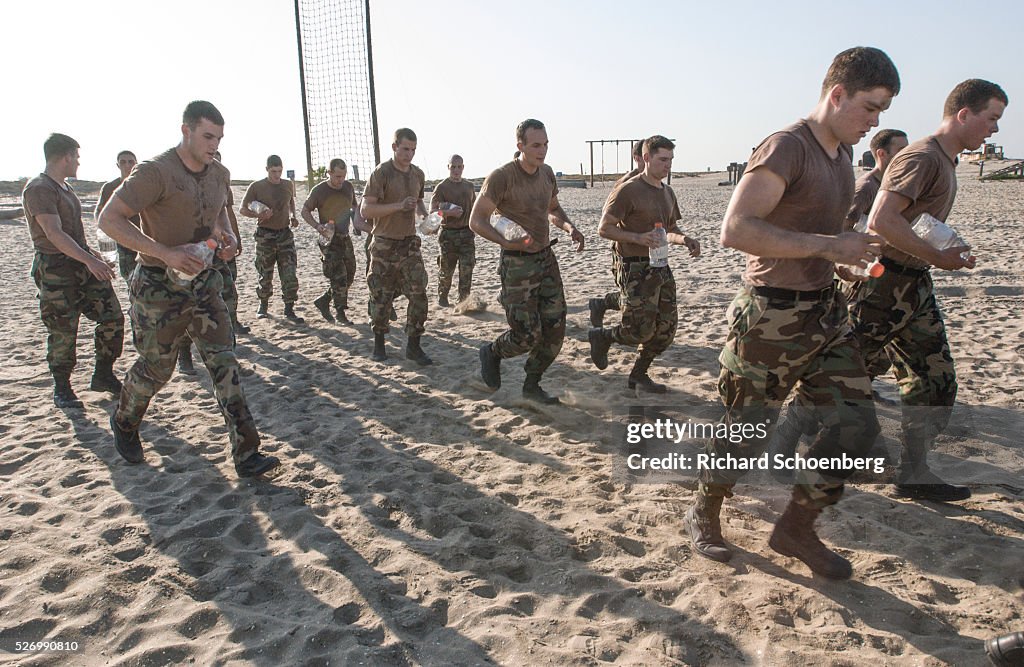 Hell Week Training Program Navy Seals Hell Week News Photo - Getty Images
