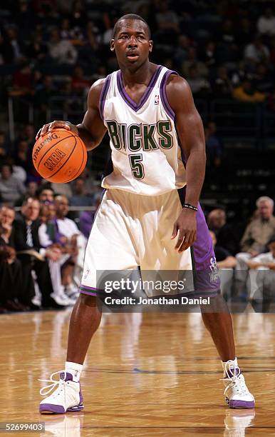Anthony Goldwire of the Milwaukee Bucks moves the ball against the Memphis Grizzlies during the game on April 1, 2005 at Bradley Center in Milwaukee,...