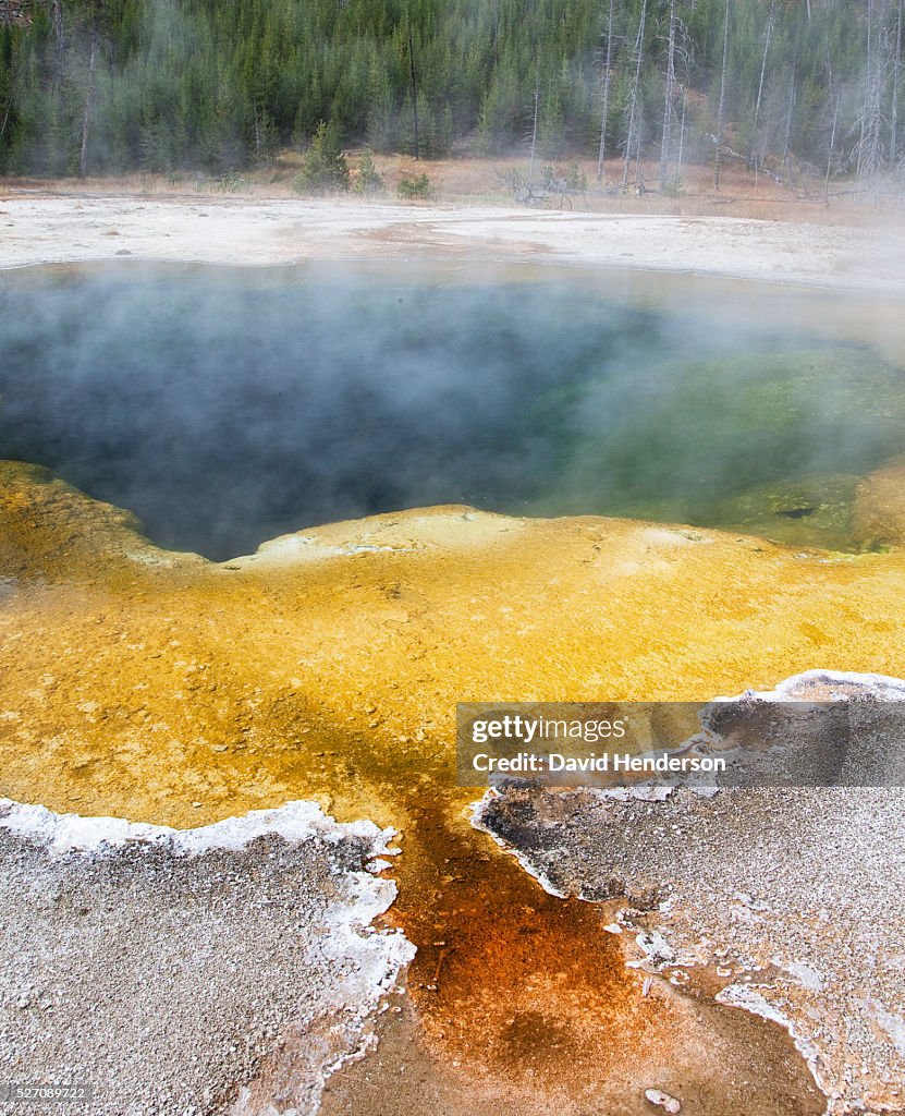 Beautifully coloured Emerald Pool, Wyoming, USA