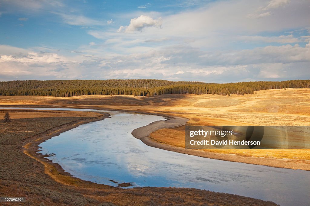 Meanders of Yellowstone River, Wyoming, USA